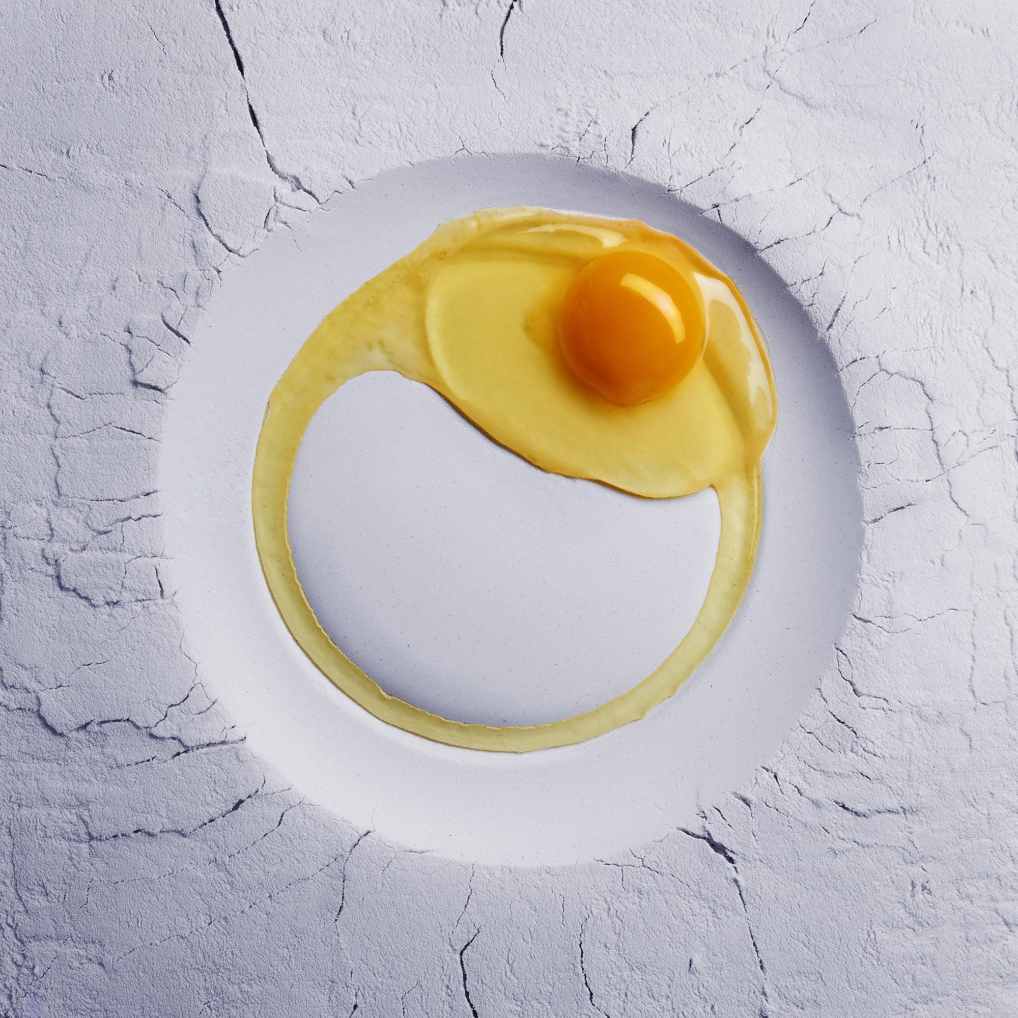 Ian Knaggs Commercial Still Life Photographer - Flour and Egg Plate